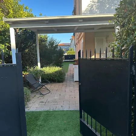 Oasi Ardenza La Tua Casa Al Mare A *